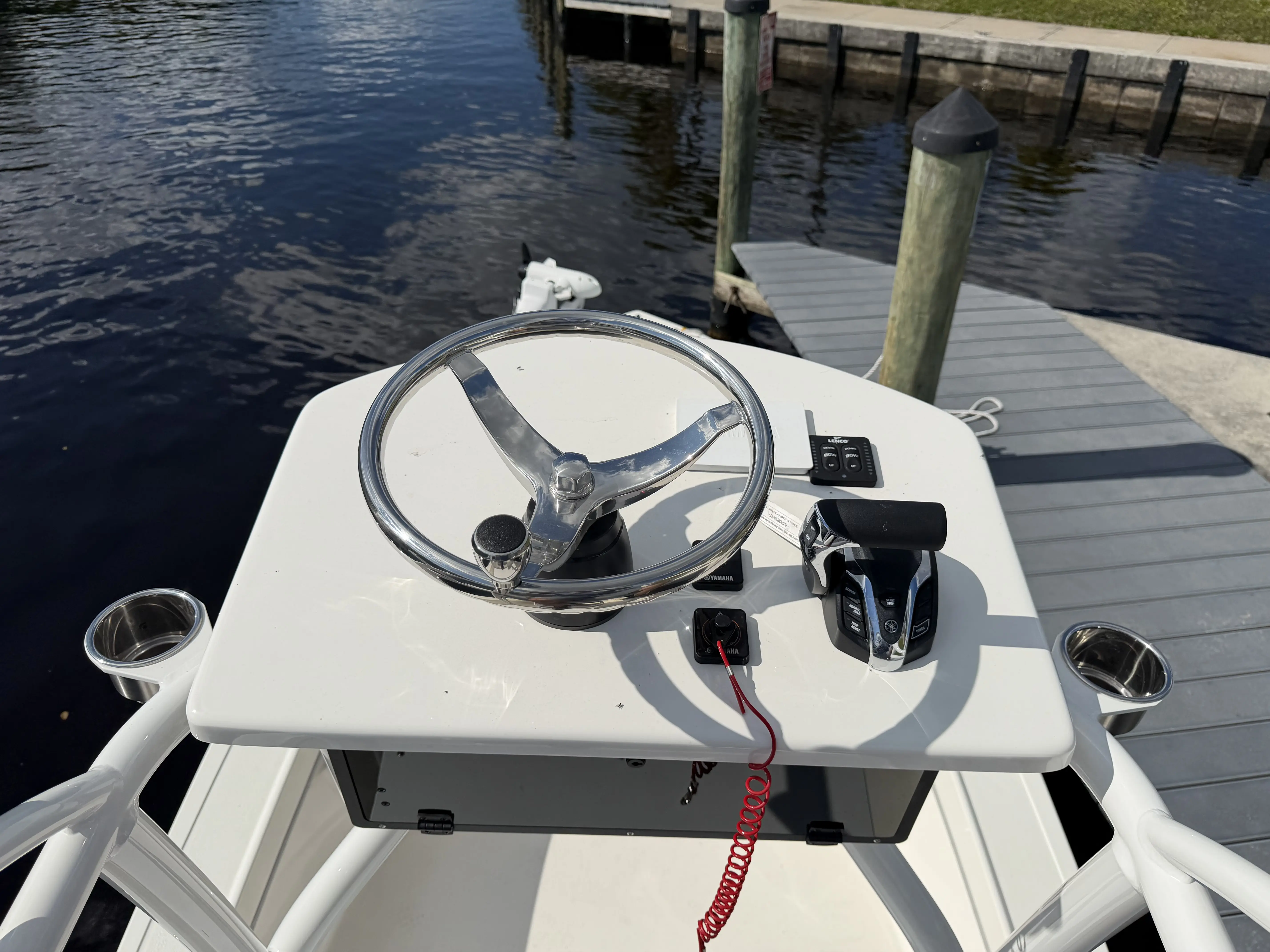 238 Offshore CC interior